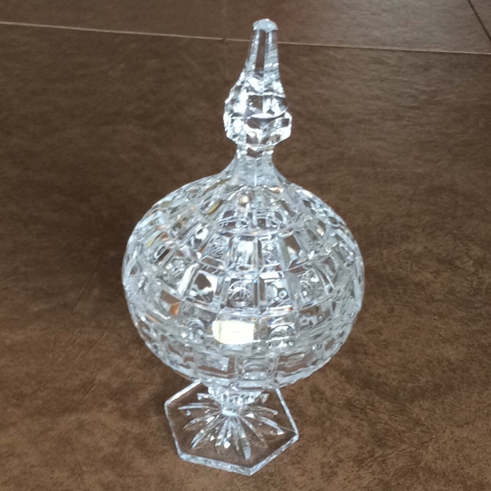 Beautiful lead crystal covered bowl from W Germany